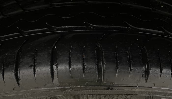 2019 Maruti Vitara Brezza ZDI, Diesel, Manual, 86,563 km, Right Rear Tyre Tread