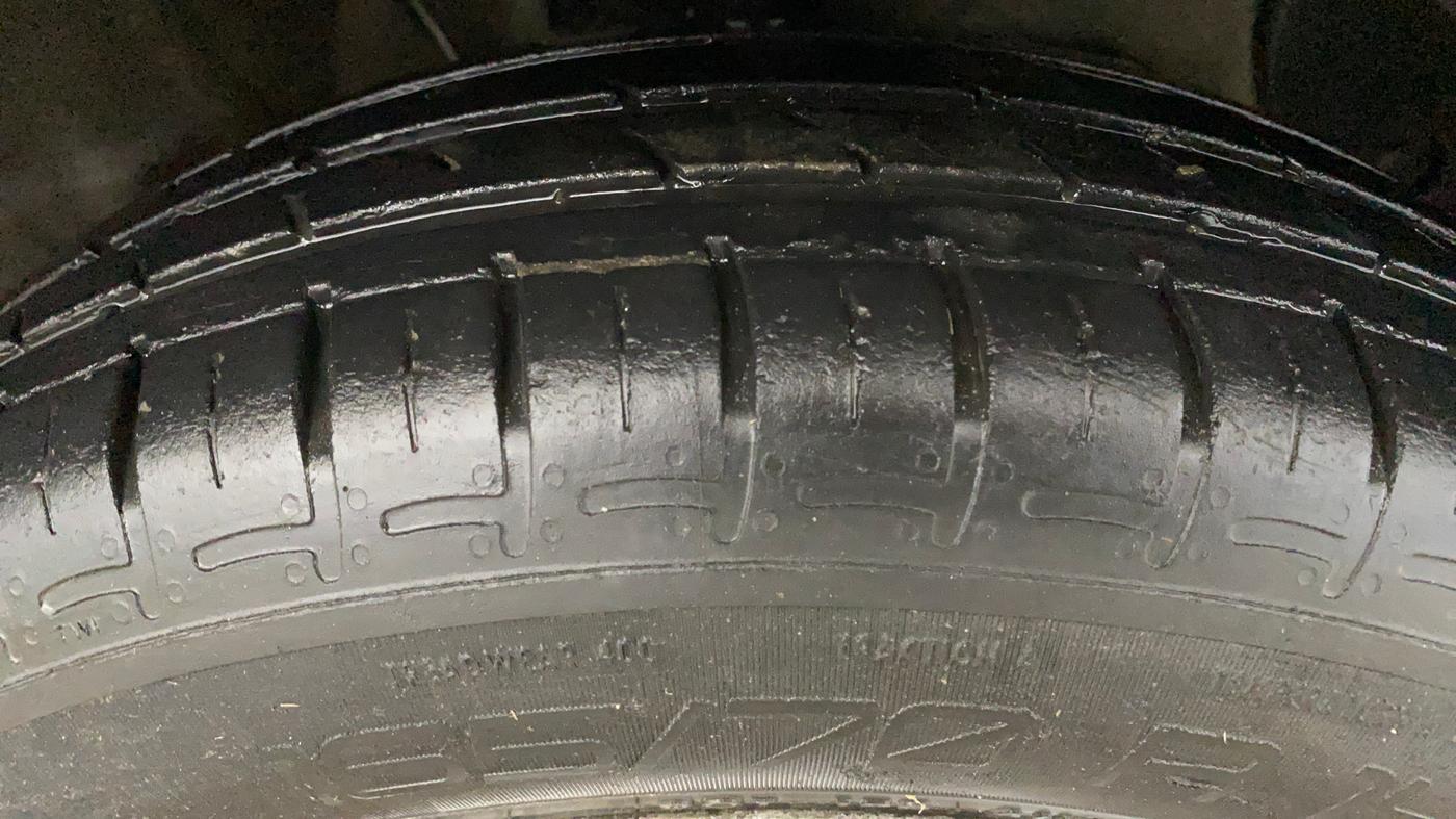 2024 Hyundai EXTER EX 1.2 MT, Petrol, Manual, 28,848 km, Right Front Tyre Tread