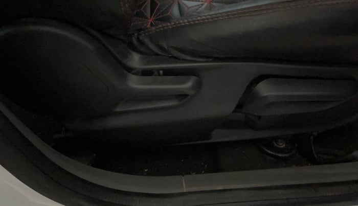 2021 Tata TIGOR XZA PLUS PETROL, Petrol, Automatic, 32,195 km, Driver Side Adjustment Panel