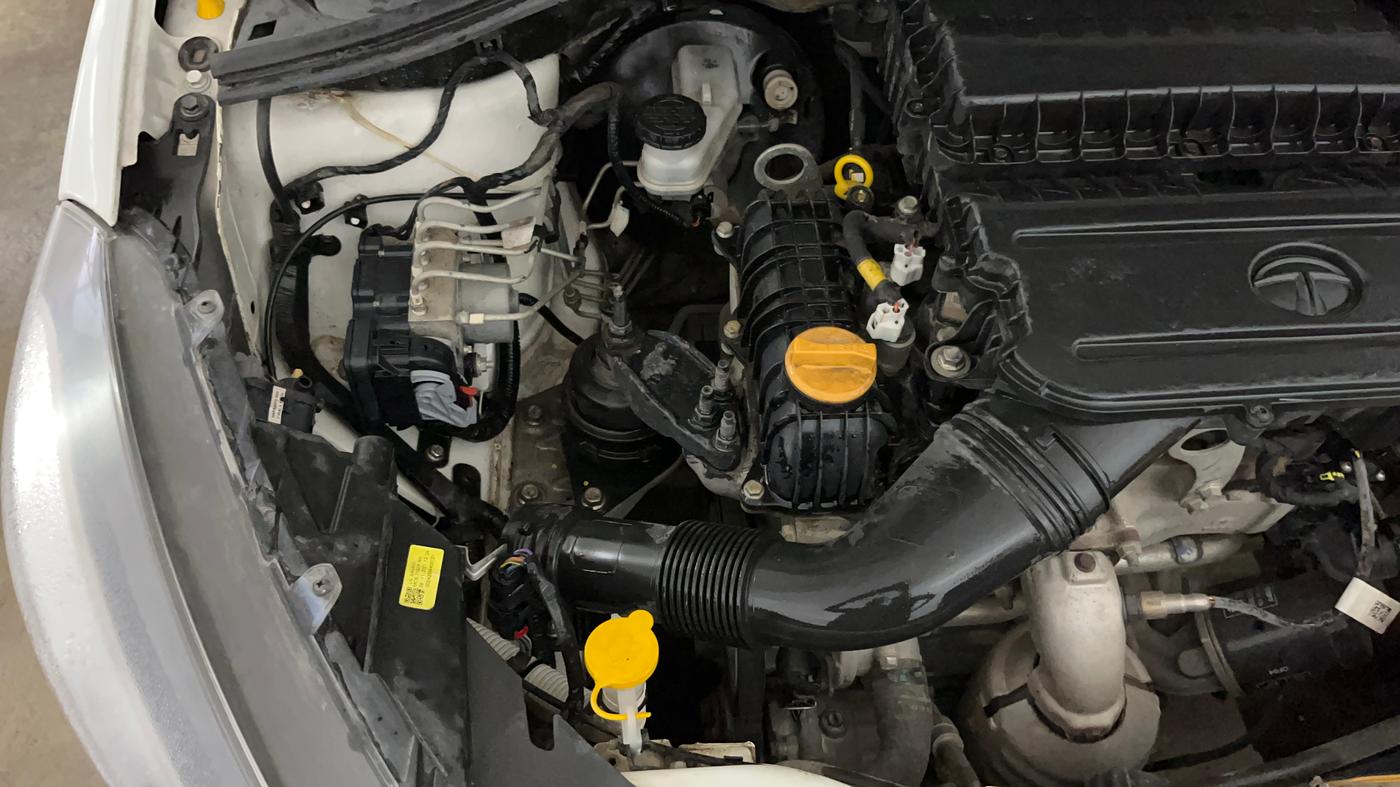 2021 Tata TIGOR XZA PLUS PETROL, Petrol, Automatic, 32,301 km, Engine View - Right