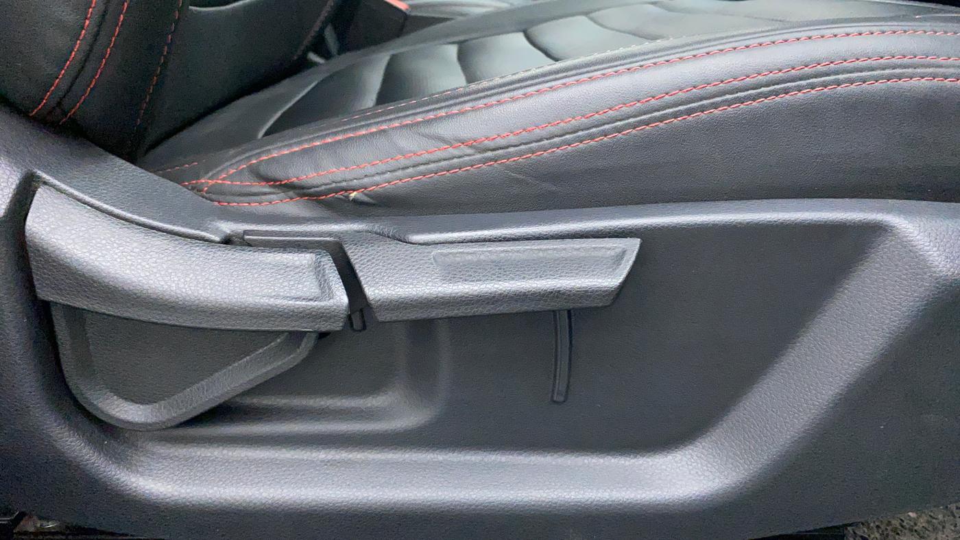 2020 KIA SELTOS HTK PLUS 1.5 PETROL, Petrol, Manual, 49,552 km, Driver Side Adjustment Panel