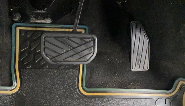 2023 Maruti New Wagon-R VXI 1.0 AMT, Petrol, Automatic, 40,550 km, Pedals