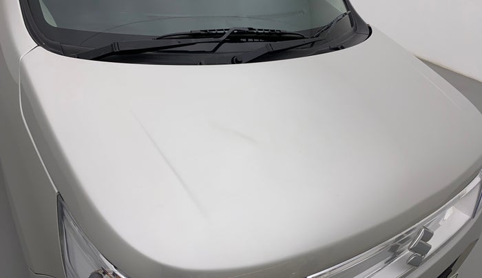 2013 Maruti Wagon R Stingray VXI, Petrol, Manual, 51,422 km, Bonnet (hood) - Slight discolouration