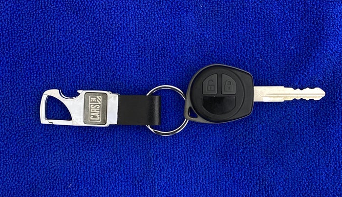 2013 Maruti Swift ZXI D, Petrol, Manual, 48,777 km, Key Close Up