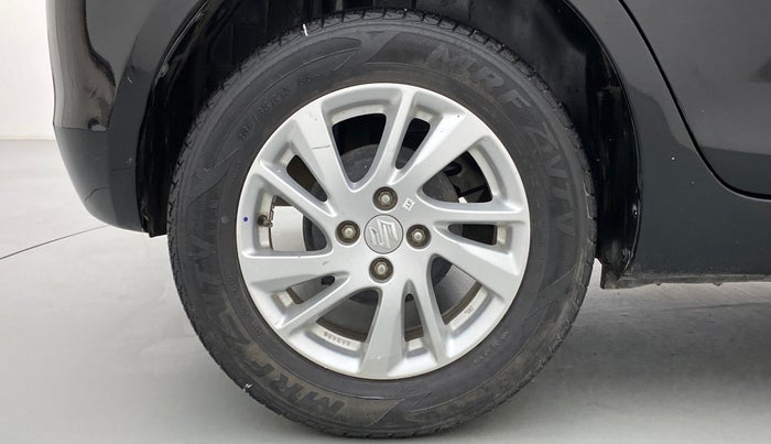 2013 Maruti Swift ZXI D, Petrol, Manual, 48,777 km, Right Rear Wheel