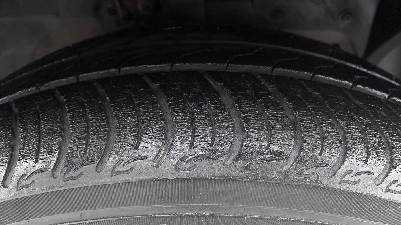 2019 Ford New Figo 1.5 TITANIUM, Diesel, Manual, 19,074 km, Right Front Tyre Tread