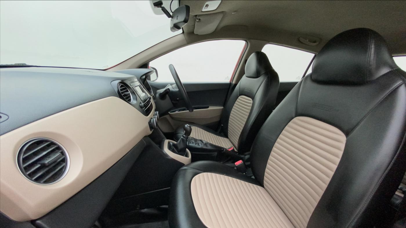 2018 Hyundai Grand i10 MAGNA 1.2 KAPPA VTVT, Petrol, Manual, 1,03,102 km, Right Side Front Door Cabin
