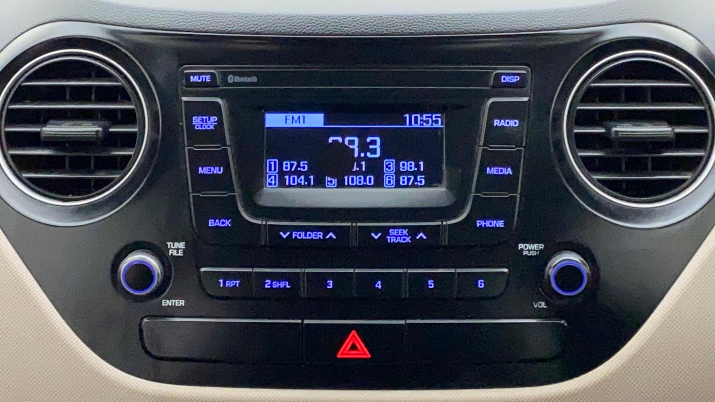 2018 Hyundai Grand i10 MAGNA 1.2 KAPPA VTVT, Petrol, Manual, 1,03,102 km, Infotainment System