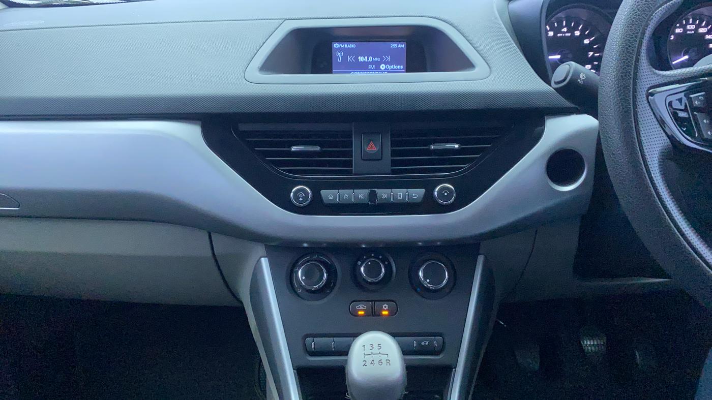 2019 Tata NEXON XM PETROL, CNG, Manual, 36,391 km, Air Conditioner