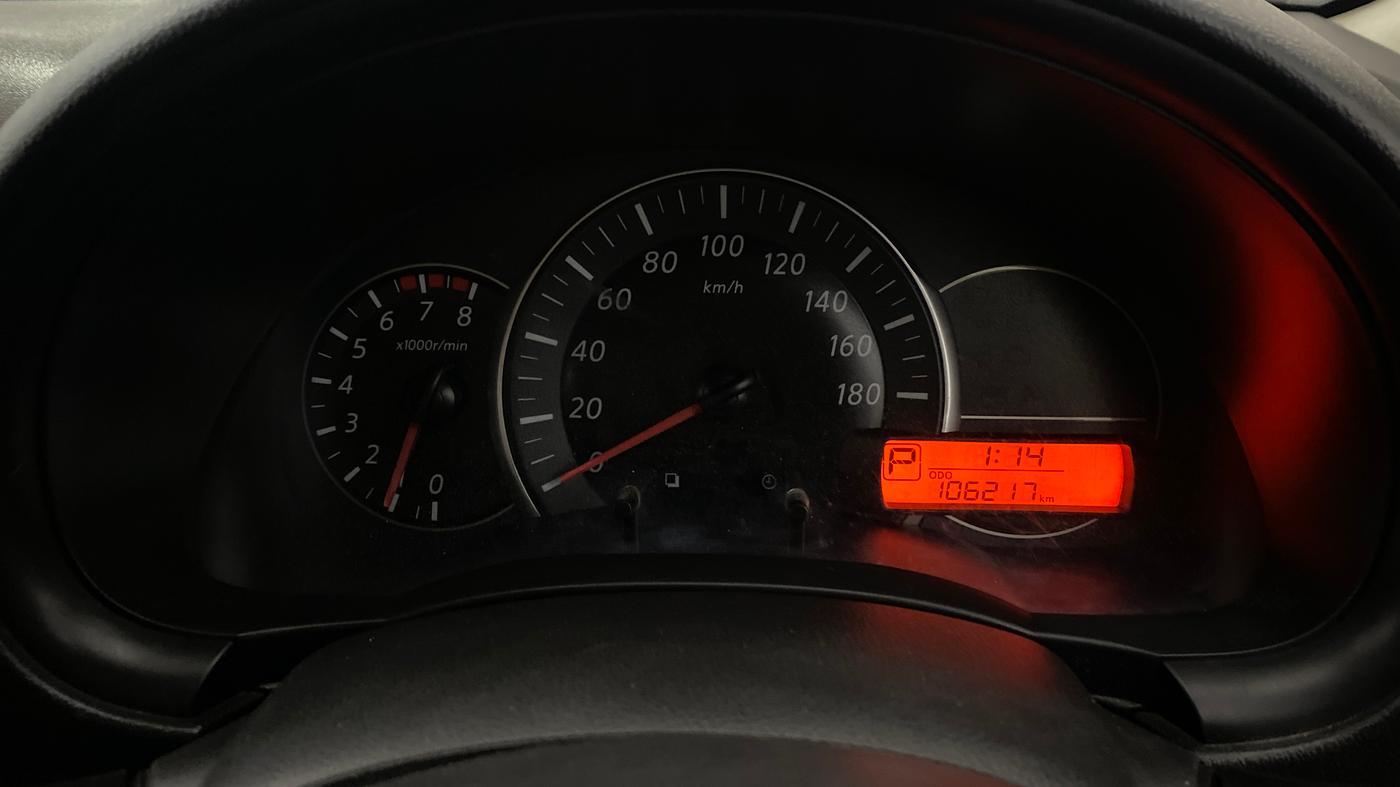 2016 Nissan Micra XV CVT, Petrol, Automatic, 1,06,211 km, Odometer Image