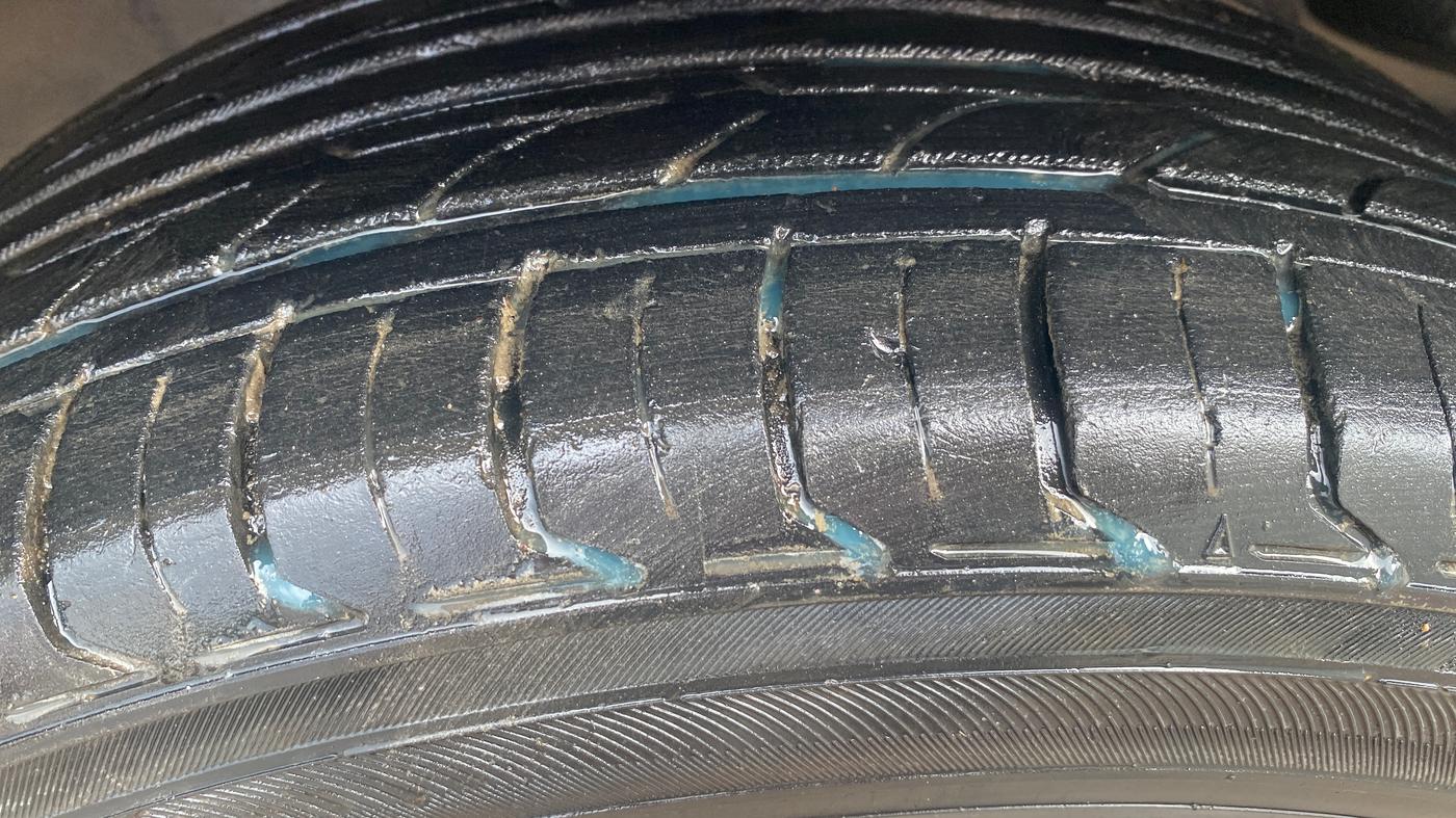 2018 Jeep Compass LIMITED 1.4 PETROL AT, Petrol, Automatic, 91,036 km, Right Front Tyre Tread