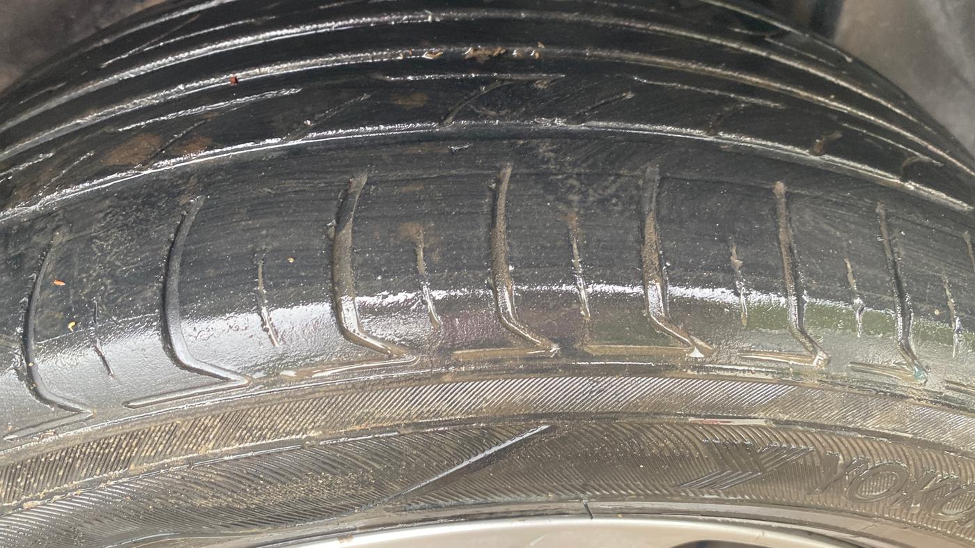 2018 Jeep Compass LIMITED 1.4 PETROL AT, Petrol, Automatic, 91,036 km, Left Rear Tyre Tread