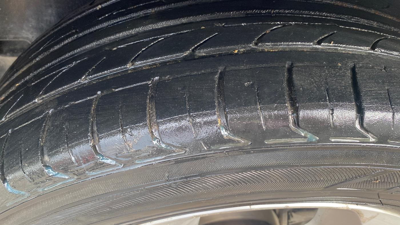 2018 Jeep Compass LIMITED 1.4 PETROL AT, Petrol, Automatic, 91,036 km, Right Rear Tyre Tread