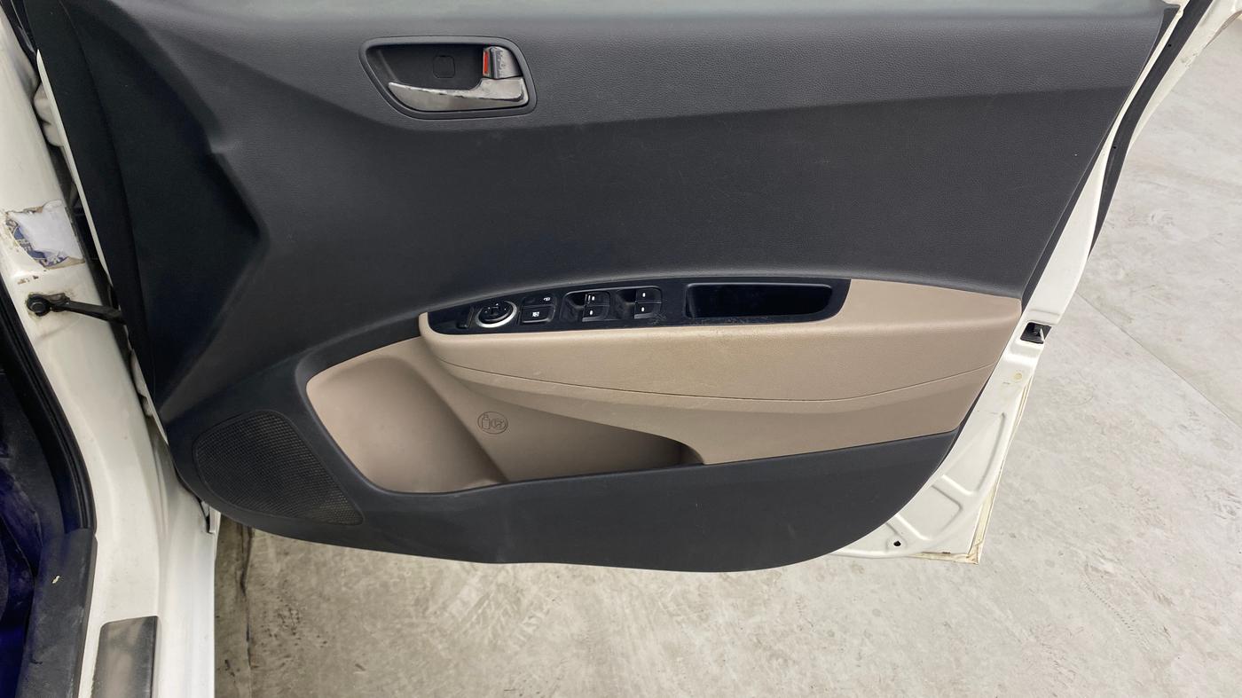 2014 Hyundai Xcent S 1.1 CRDI (O), Diesel, Manual, 83,590 km, Driver Side Door Panels Control