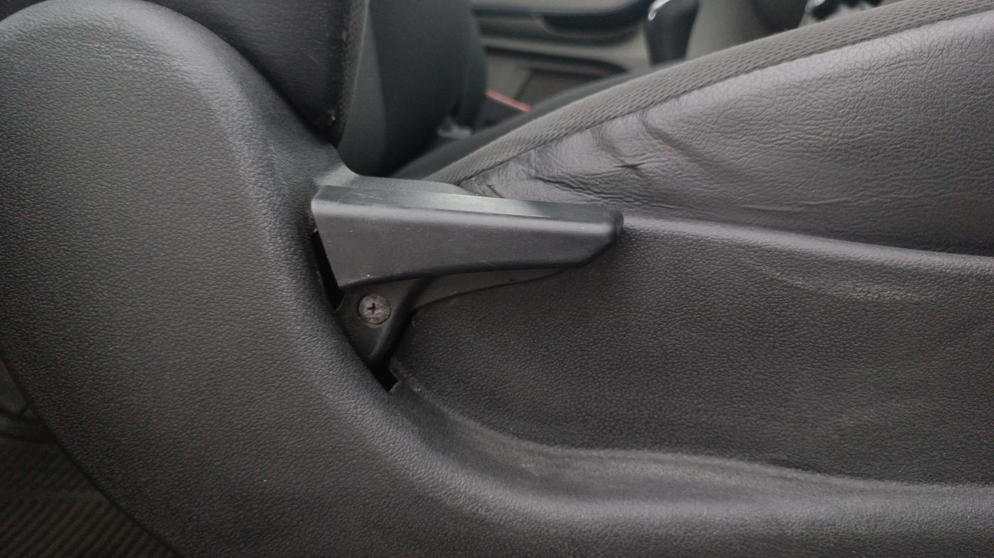 2019 Tata Tiago XT PETROL, Petrol, Manual, 82,100 km, Driver Side Adjustment Panel