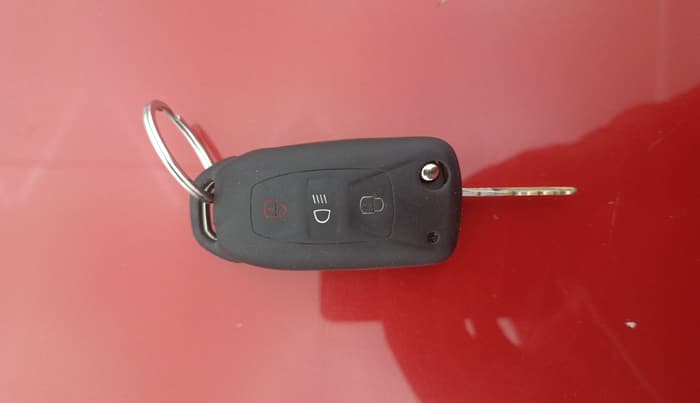 2019 Tata Tiago XT PETROL, Petrol, Manual, 82,100 km, Key Close Up