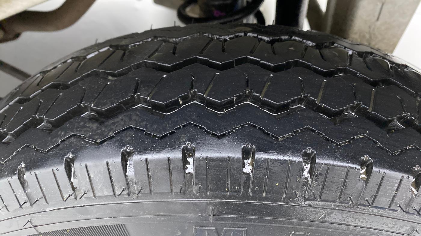 2021 Maruti Eeco 5 STR WITH AC PLUSHTR, Petrol, Manual, 2,647 km, Left Rear Tyre Tread