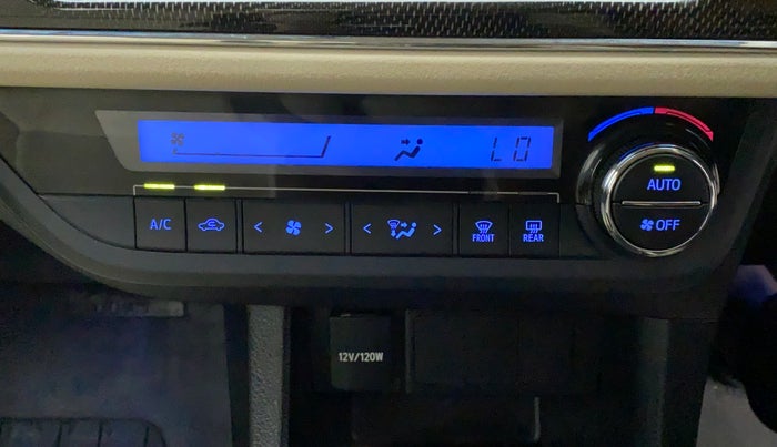 2016 Toyota Corolla Altis G, Petrol, Manual, 36,318 km, Automatic Climate Control