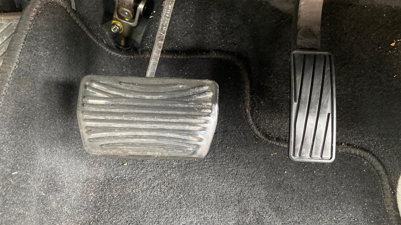 2019 Mahindra XUV300 W8 1.5 DIESEL AMT, Diesel, Automatic, 86,812 km, Pedals