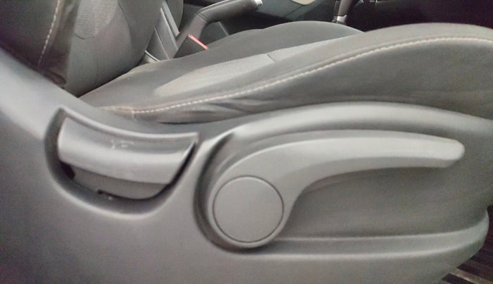 2018 Hyundai Creta SX PLUS AT 1.6 PETROL, Petrol, Automatic, 85,553 km, Driver Side Adjustment Panel