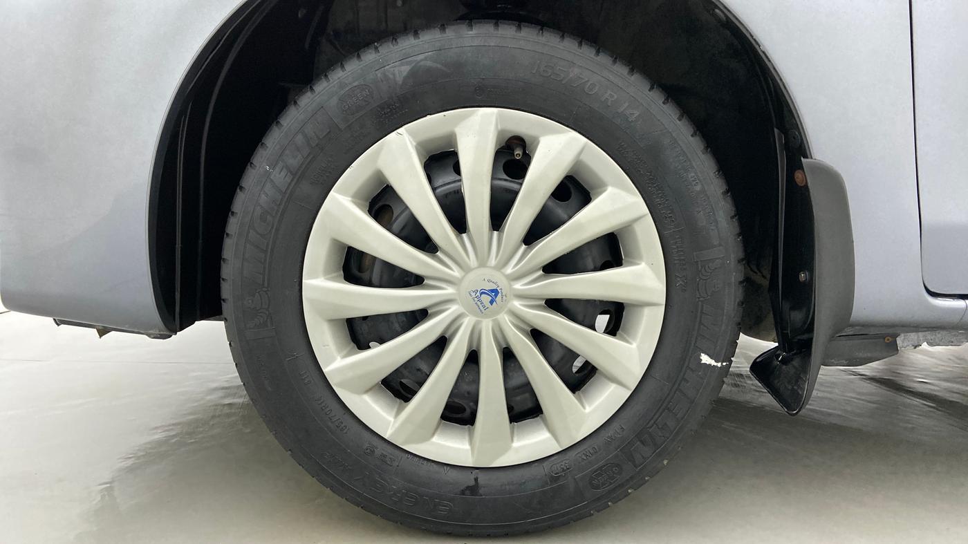 2013 Toyota Etios Liva D 4D GD, Diesel, Manual, Left Front Wheel