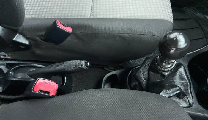 2013 Toyota Etios Liva D 4D GD, Diesel, Manual, Gear Lever
