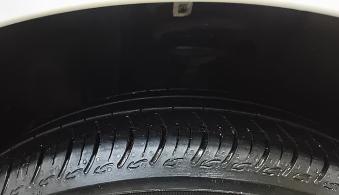 2024 Maruti New Wagon-R VXI CNG 1.0, CNG, Manual, 30,871 km, Left Front Tyre Tread