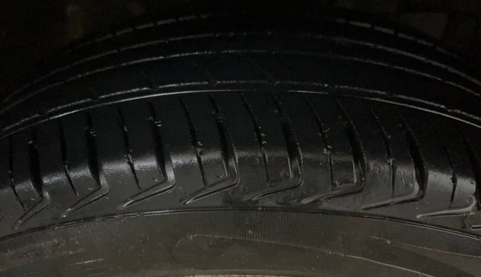 2022 Maruti New Wagon-R LXI CNG (O) 1.0, CNG, Manual, 34,551 km, Right Front Tyre Tread