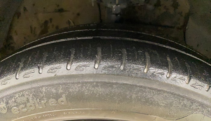 2023 Hyundai AURA S 1.2 CNG, CNG, Manual, 83,331 km, Right Front Tyre Tread
