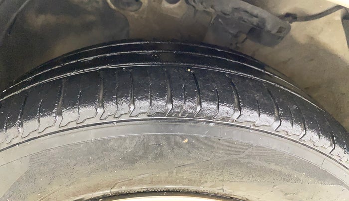 2019 Hyundai Verna 1.4 EX PETROL, Petrol, Manual, 43,835 km, Left Front Tyre Tread