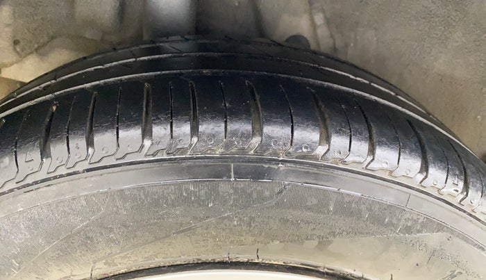 2019 Hyundai Verna 1.4 EX PETROL, Petrol, Manual, 43,835 km, Right Rear Tyre Tread