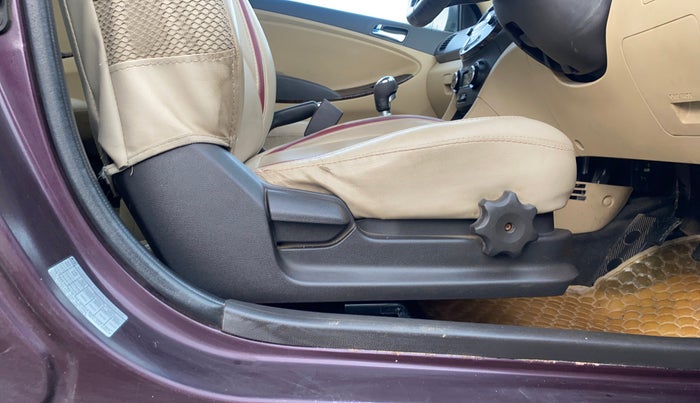 2013 Hyundai Verna FLUIDIC 1.6 VTVT SX OPT, Petrol, Manual, 99,222 km, Driver Side Adjustment Panel
