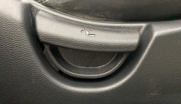 2015 Hyundai Grand i10 SPORTZ 1.2 KAPPA VTVT, Petrol, Manual, 23,888 km, Driver Side Adjustment Panel