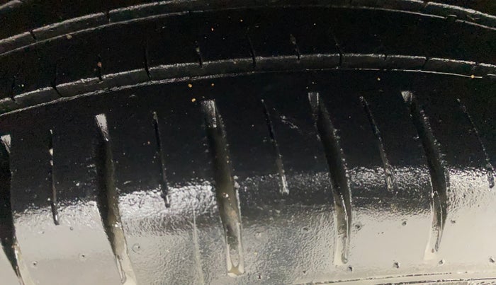 2021 Maruti Baleno ZETA CVT PETROL 1.2, Petrol, Automatic, 24,118 km, Left Rear Tyre Tread