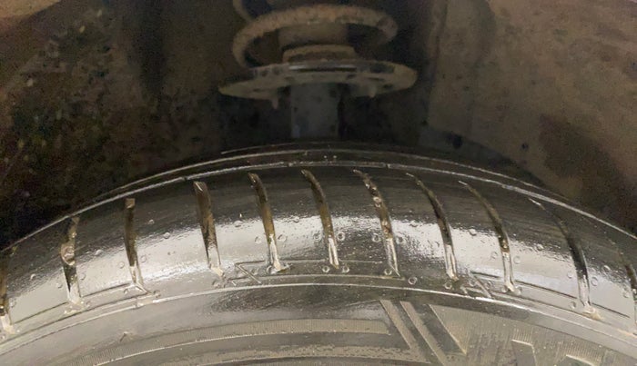 2019 Maruti Baleno ZETA PETROL 1.2, Petrol, Manual, 82,543 km, Right Front Tyre Tread