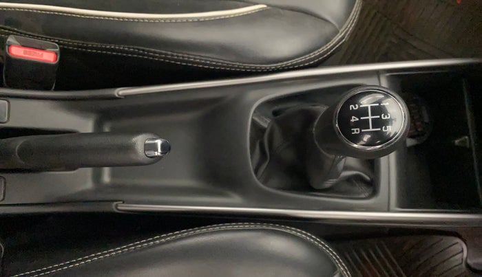 2019 Maruti Baleno ZETA PETROL 1.2, Petrol, Manual, 82,543 km, Gear Lever