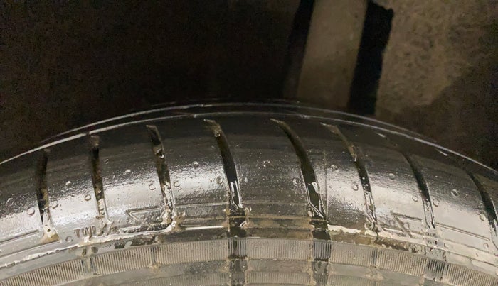 2019 Maruti Baleno ZETA PETROL 1.2, Petrol, Manual, 82,543 km, Left Rear Tyre Tread