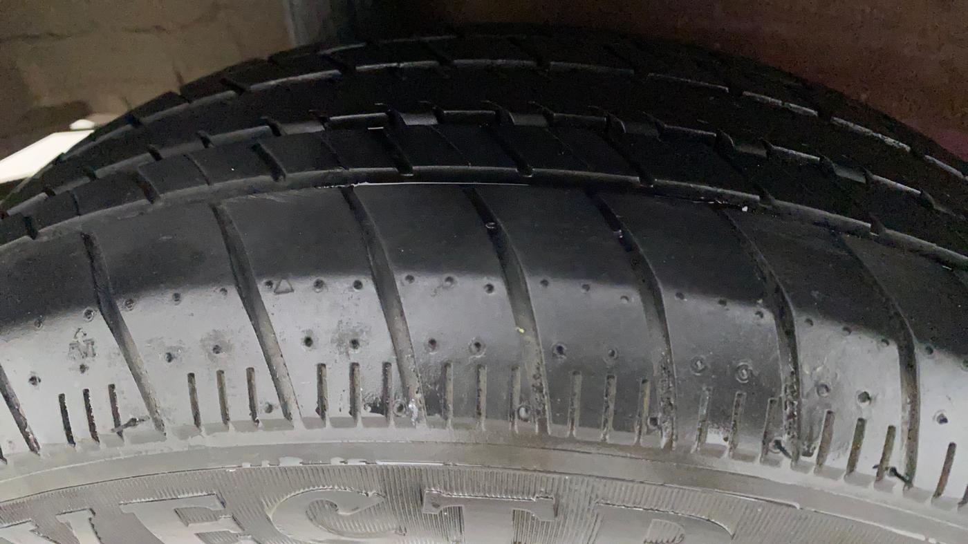 2021 Honda Amaze 1.2L I-VTEC S CVT, Petrol, Automatic, 17,845 km, Right Front Tyre Tread