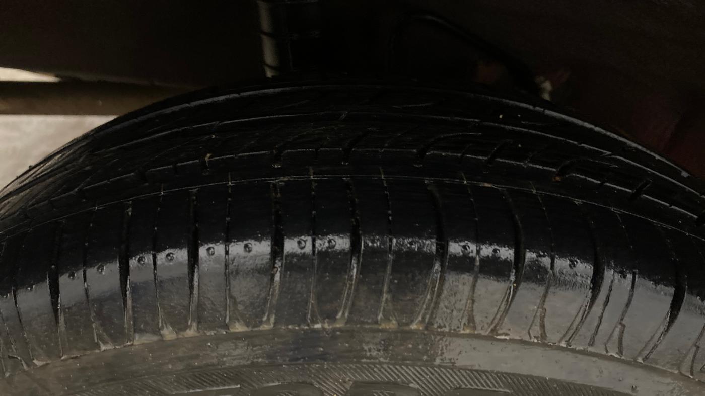 2015 Datsun Go Plus T, Petrol, Manual, 71,861 km, Right Rear Tyre Tread