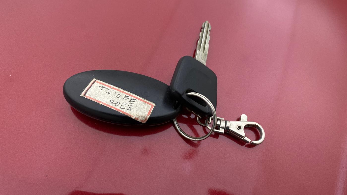 2015 Datsun Go Plus T, Petrol, Manual, 71,861 km, Key Close Up