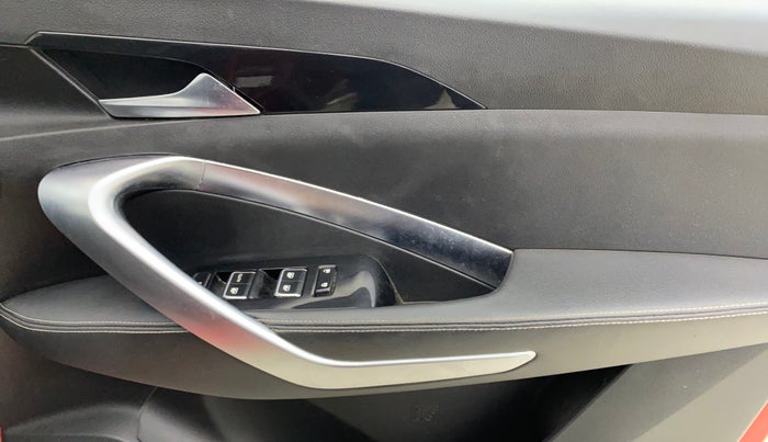 2019 MG HECTOR SHARP 2.0 DIESEL, Diesel, Manual, 43,998 km, Driver Side Door Panels Control