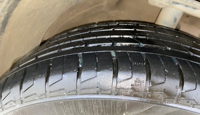 2019 MG HECTOR SHARP 2.0 DIESEL, Diesel, Manual, 43,998 km, Right Front Tyre Tread