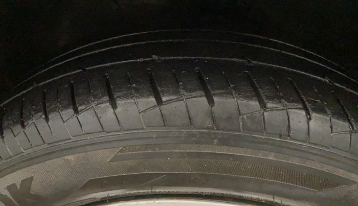 2019 Hyundai Verna 1.4 E PETROL, Petrol, Manual, 42,482 km, Left Front Tyre Tread