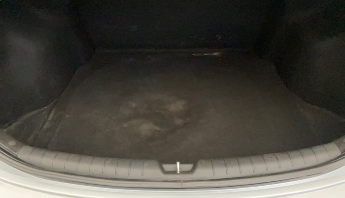 2019 Hyundai Verna 1.4 E PETROL, Petrol, Manual, 42,482 km, Boot Inside