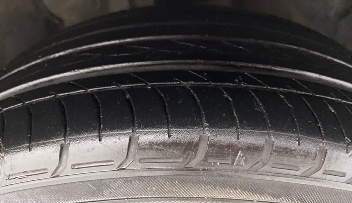 2019 Honda Civic ZX CVT PETROL, Petrol, Automatic, 10,191 km, Right Front Tyre Tread