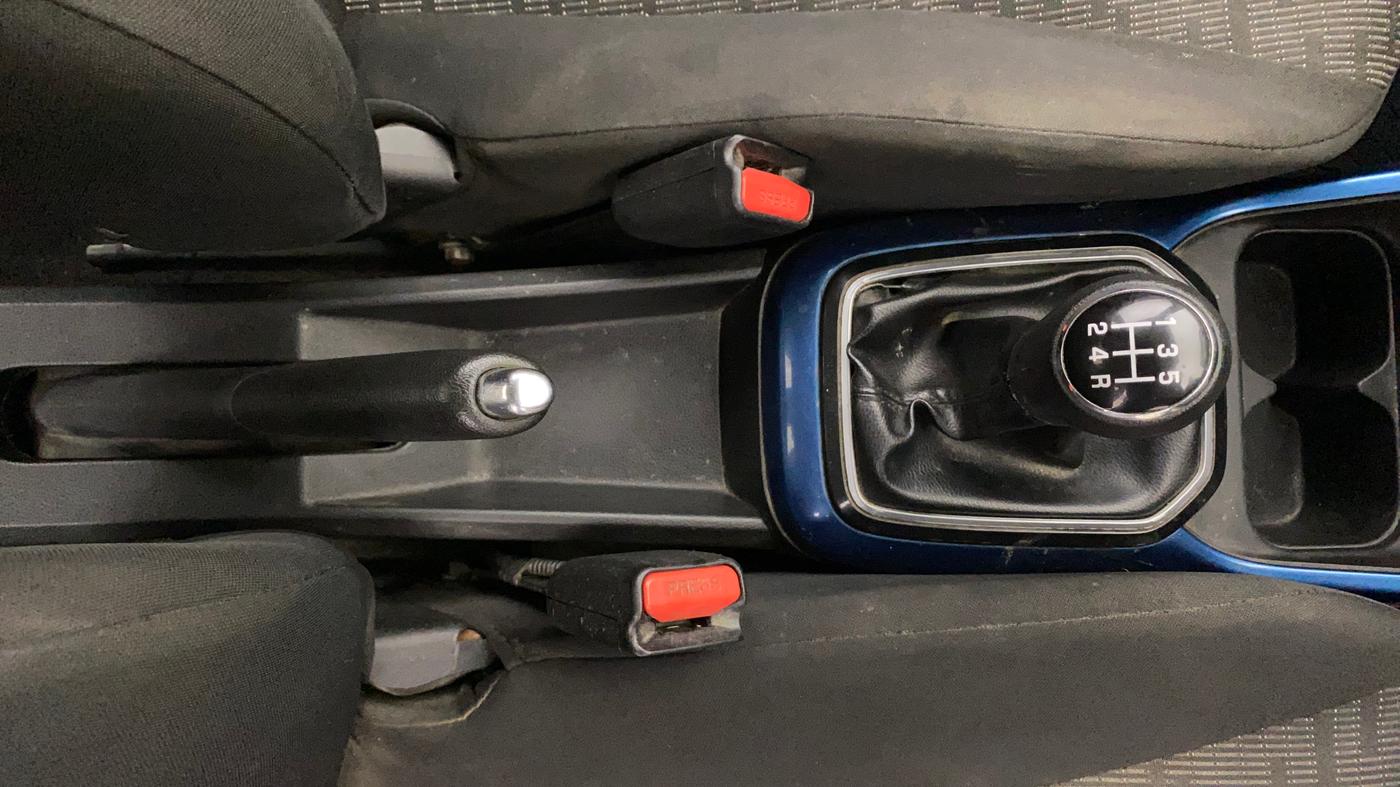 2017 Maruti IGNIS DELTA 1.2, Petrol, Manual, 53,840 km, Gear Lever
