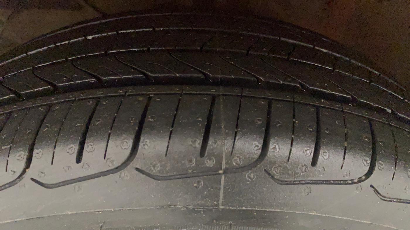 2017 Maruti Baleno ALPHA PETROL 1.2, Petrol, Manual, 16,230 km, Left Front Tyre Tread
