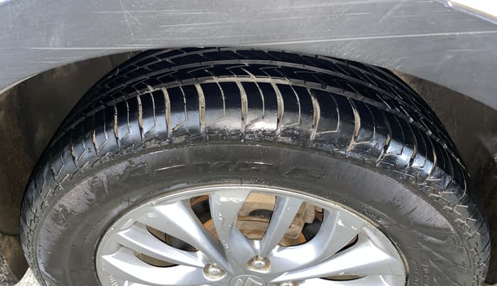 2017 Maruti S Cross ZETA 1.3, Diesel, Manual, 92,556 km, Right Rear Tyre Tread