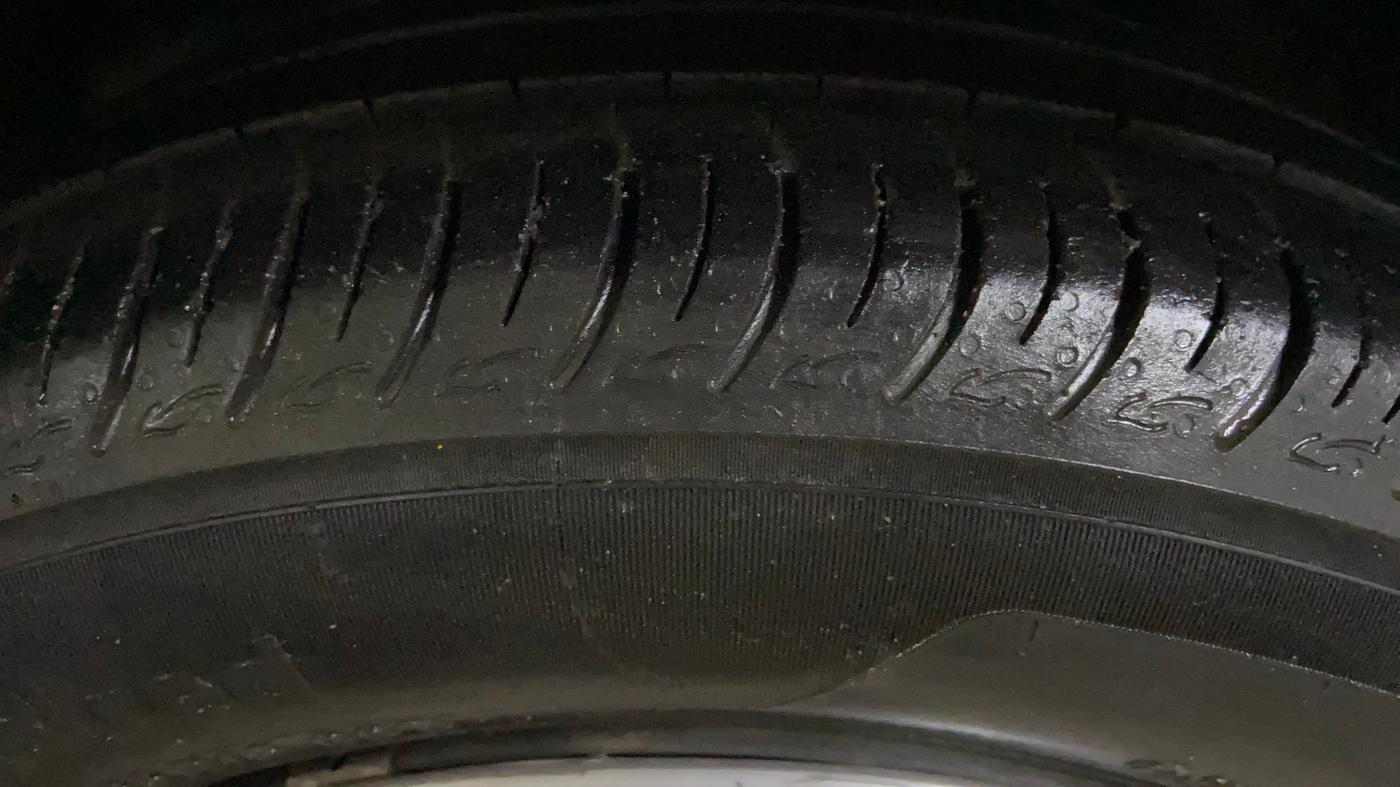 2020 Maruti Baleno DELTA PETROL 1.2, Petrol, Manual, 70,454 km, Right Front Tyre Tread