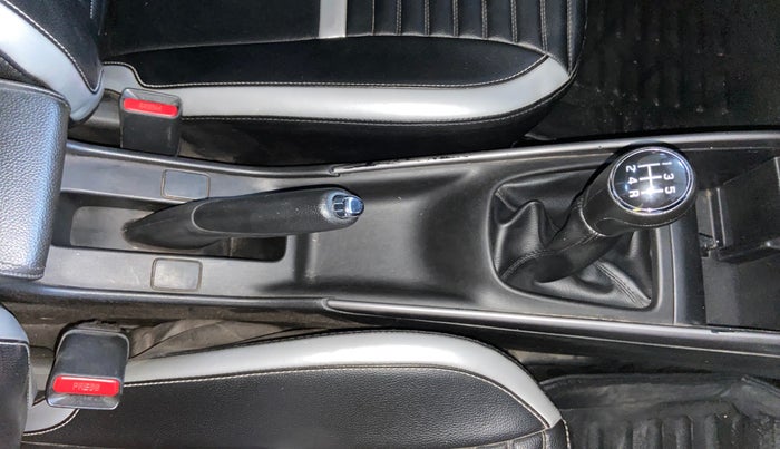 2020 Maruti Baleno DELTA PETROL 1.2, Petrol, Manual, 70,272 km, Gear Lever